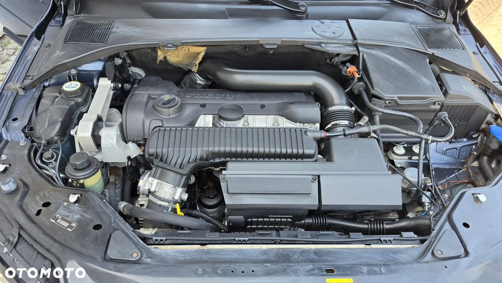 Volvo V70 2.5T Momentum - 18