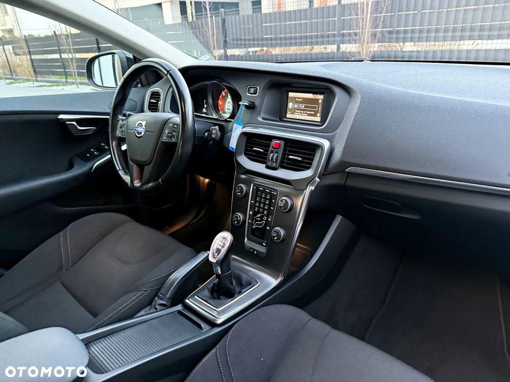 Volvo V40 D2 You - 20