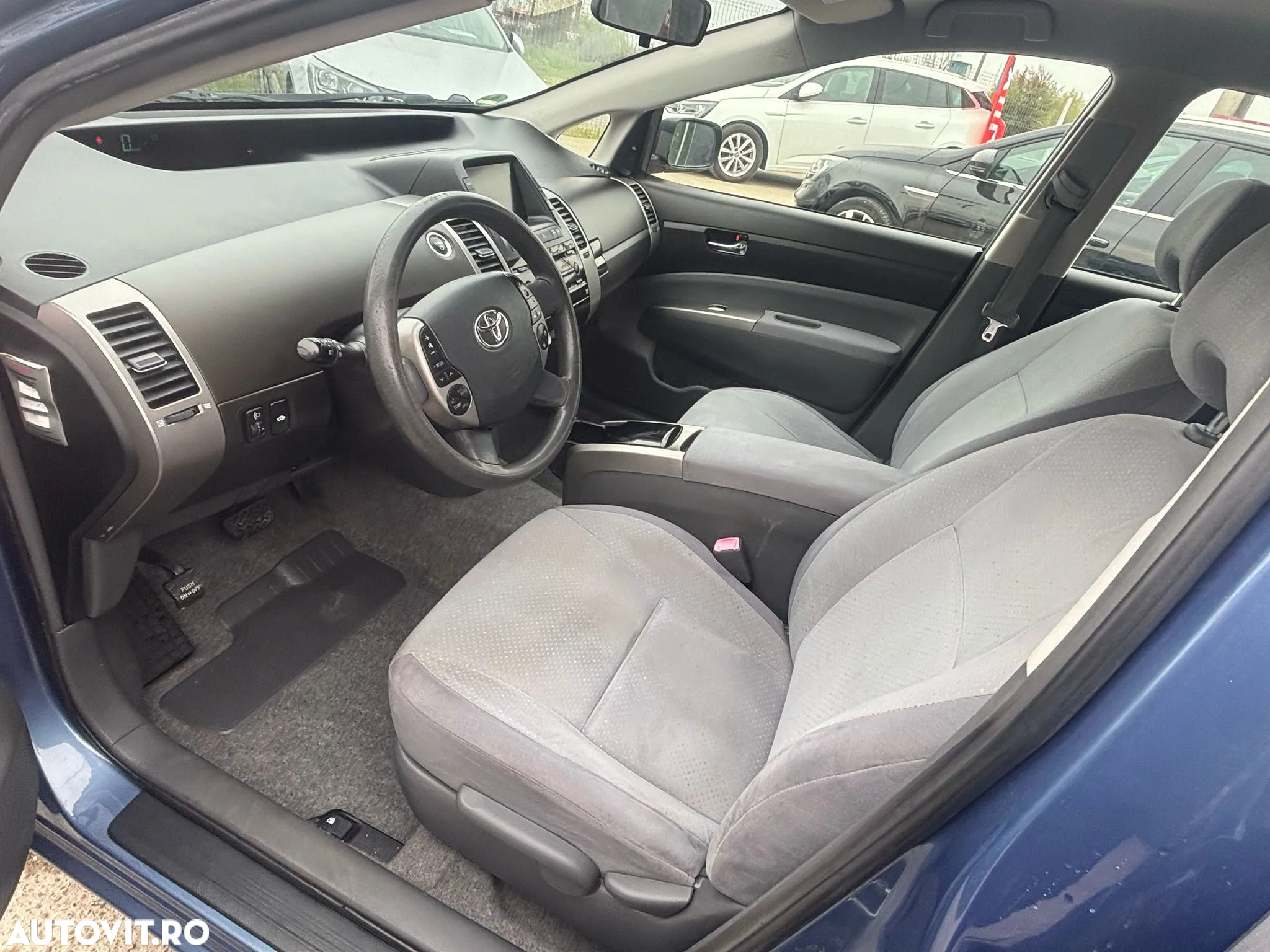 Toyota Prius (Hybrid) Luna - 5