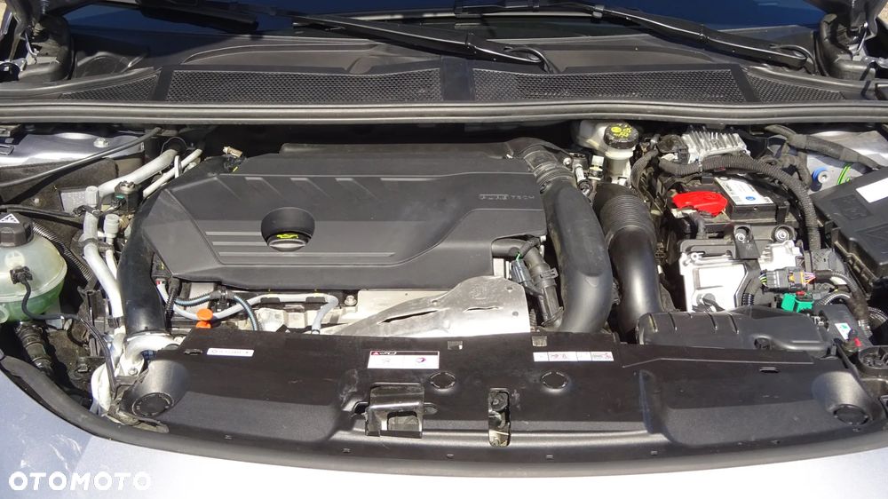 Peugeot 308 1.6 Hybrid PHEV Allure e-DCS7 - 26