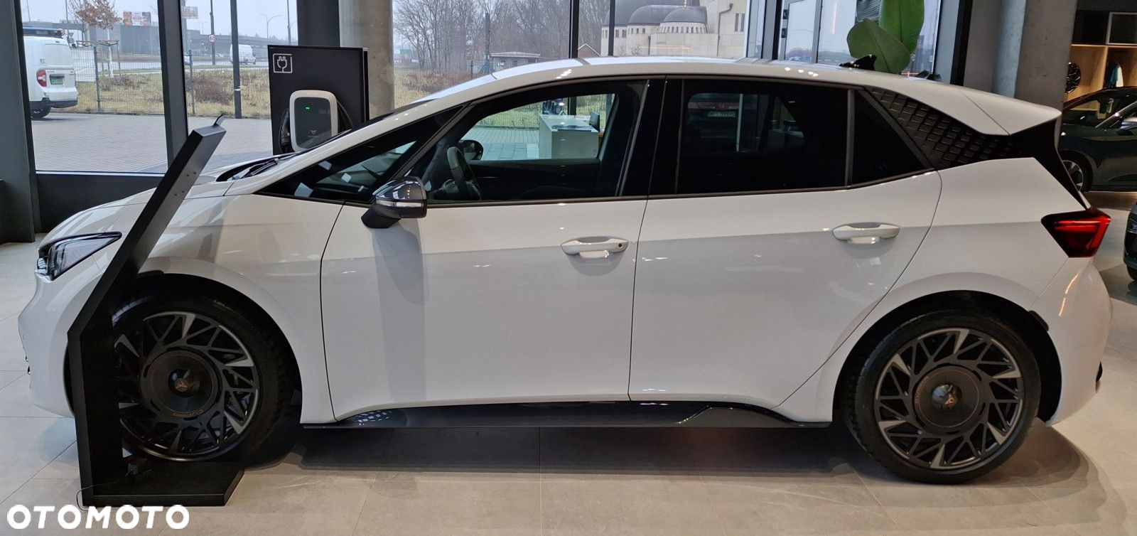 Cupra Born - 7