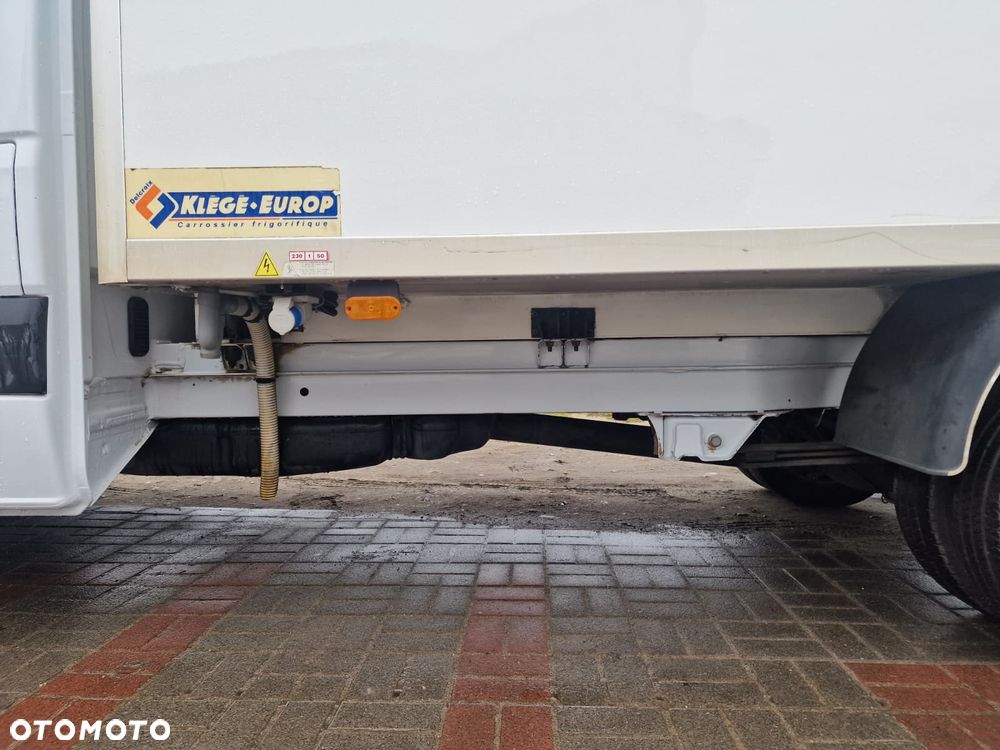 Mercedes-Benz Sprinter - 8