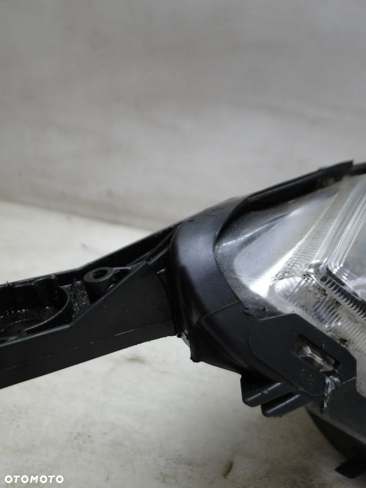 PEUGEOT 2008 I LAMPA PRAWA PRZÓD PRZEDNIA EUROPA - 4