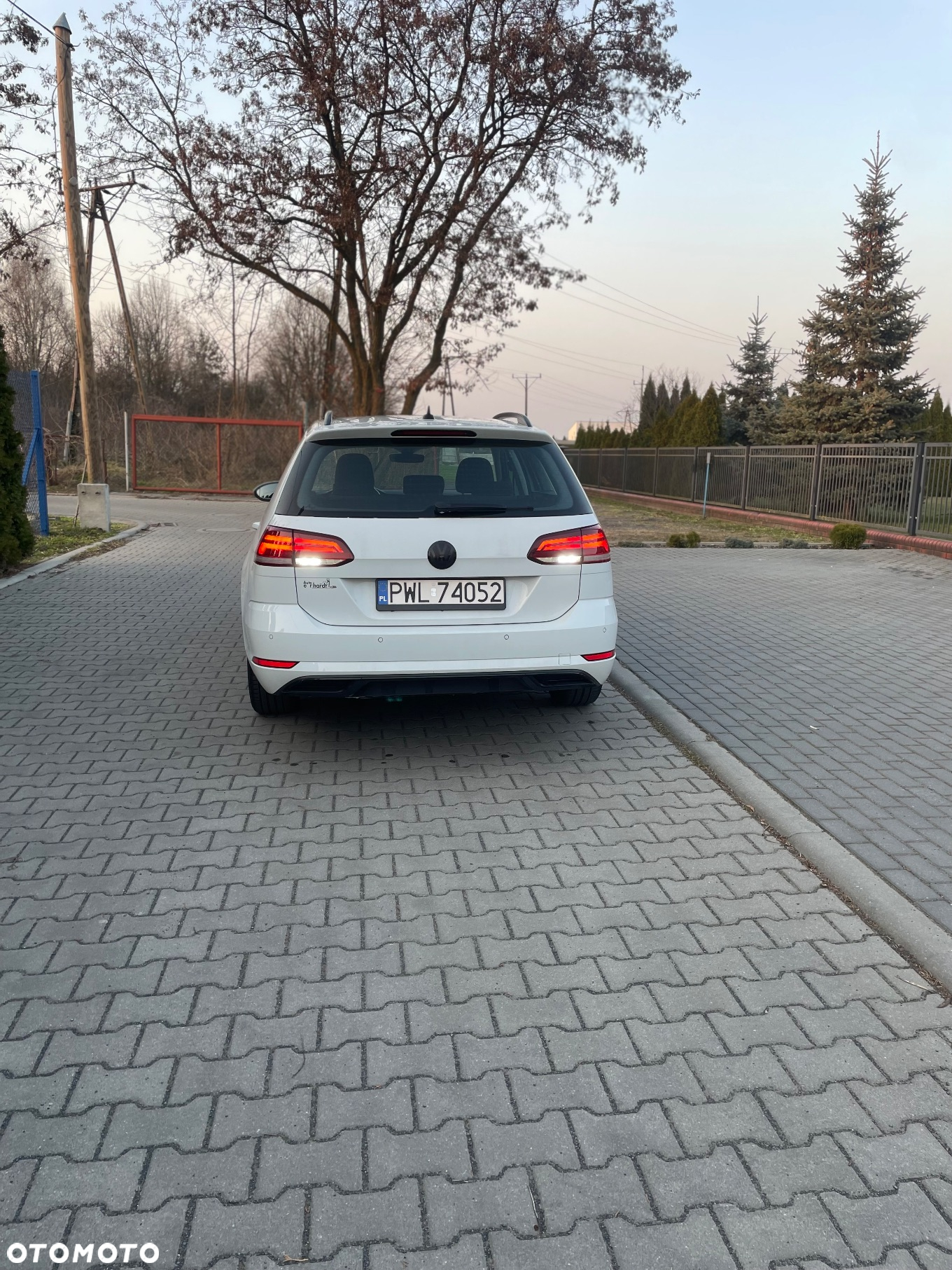 Volkswagen Golf 1.6 TDI BlueMotion Technology Comfortline - 4