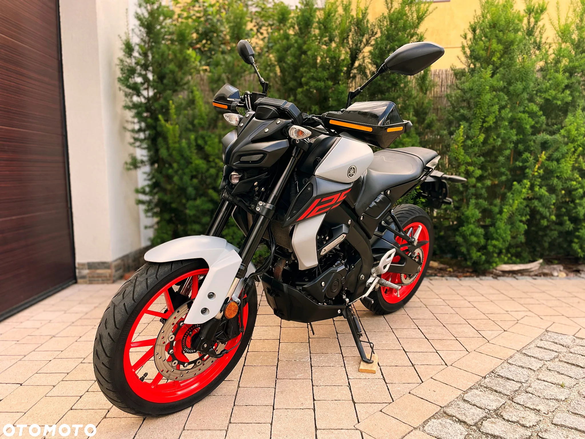 Yamaha MT - 4