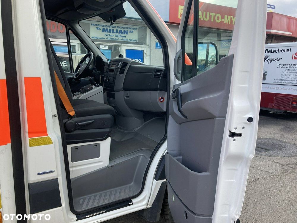 Mercedes-Benz Sprinter - 12