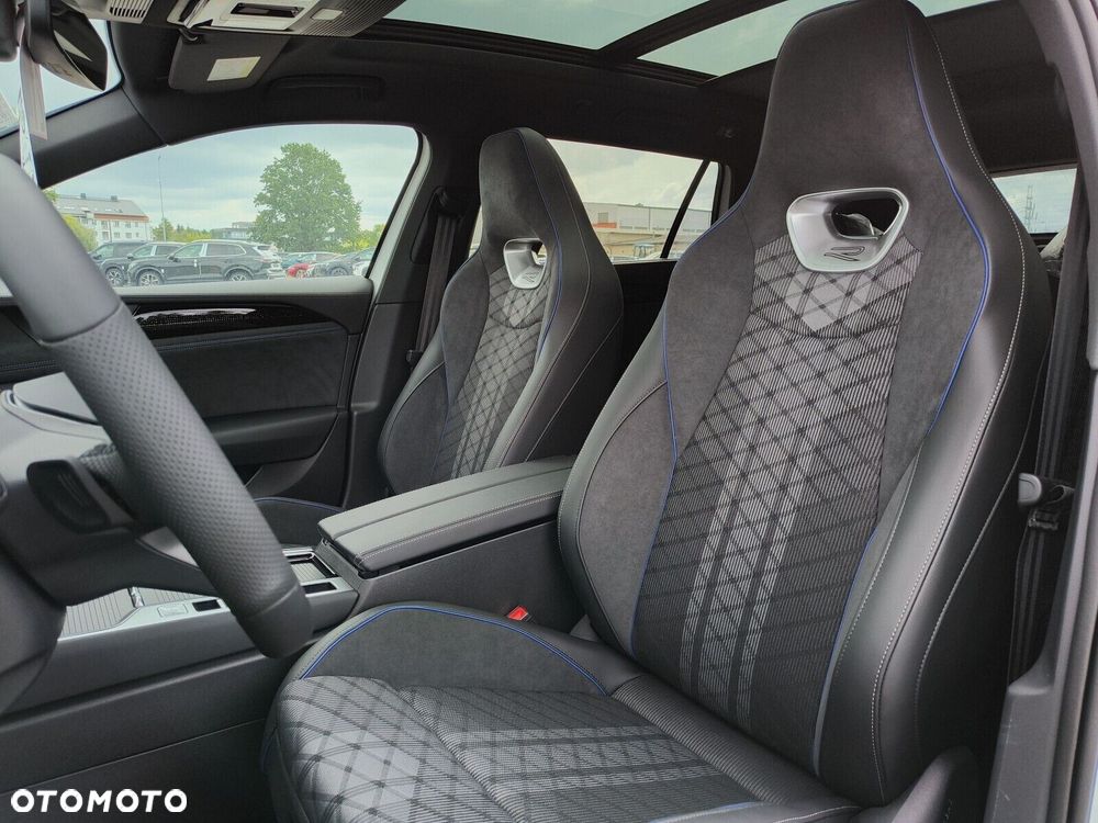 Volkswagen Passat Variant 2.0 TSI R-Line Plus DSG - 10
