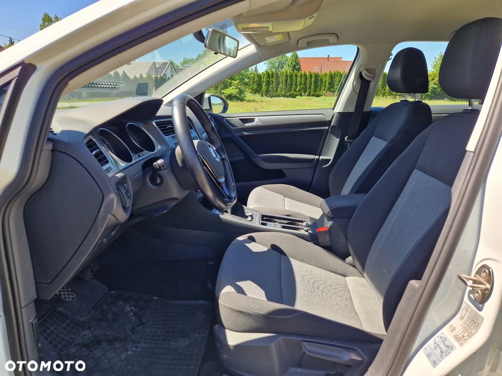 Volkswagen Golf 1.2 TSI BMT Trendline - 11