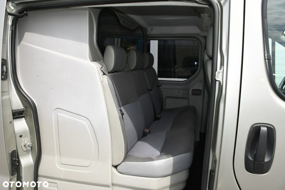 Opel Vivaro - 26