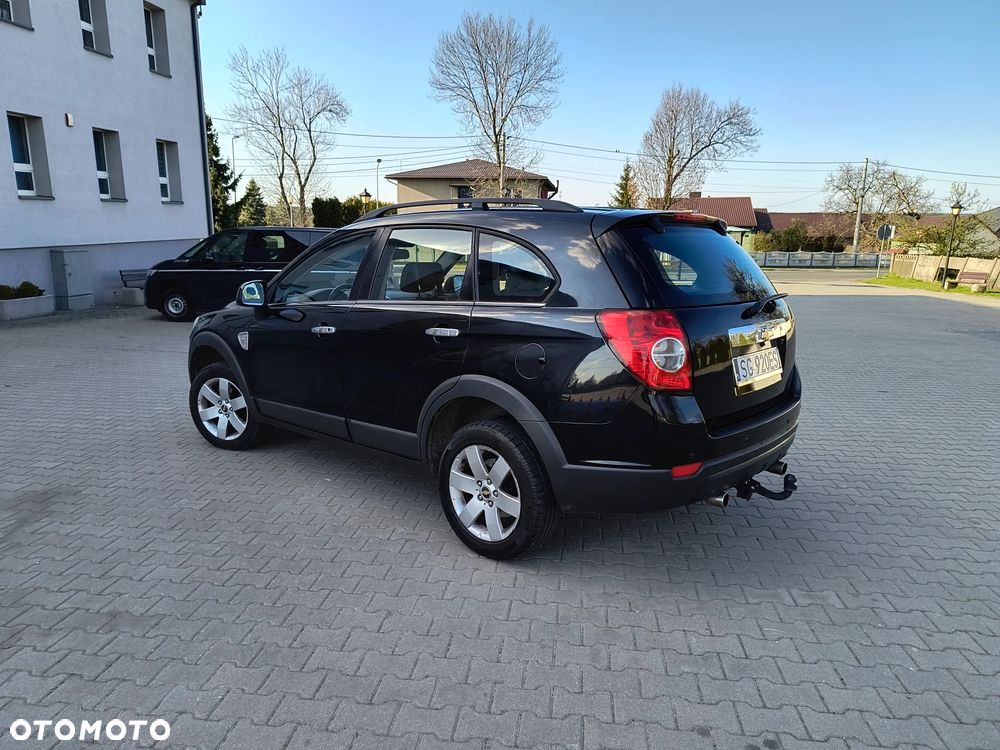 Chevrolet Captiva 2.4 4WD 7 Sitzer LT - 6