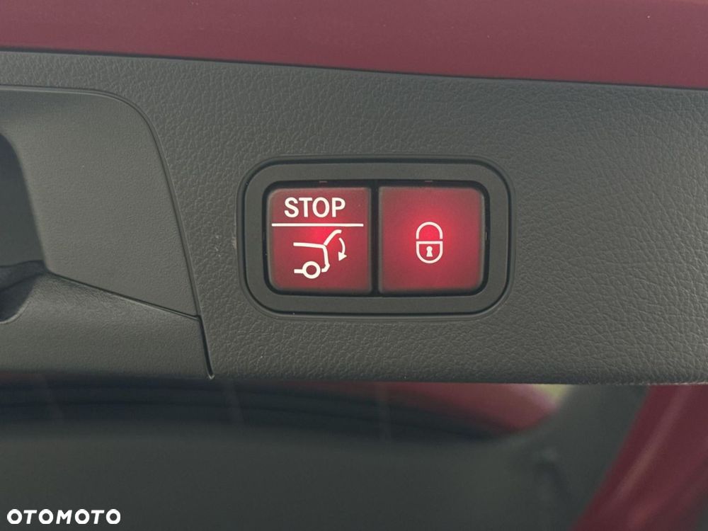 Mercedes-Benz GLA - 19