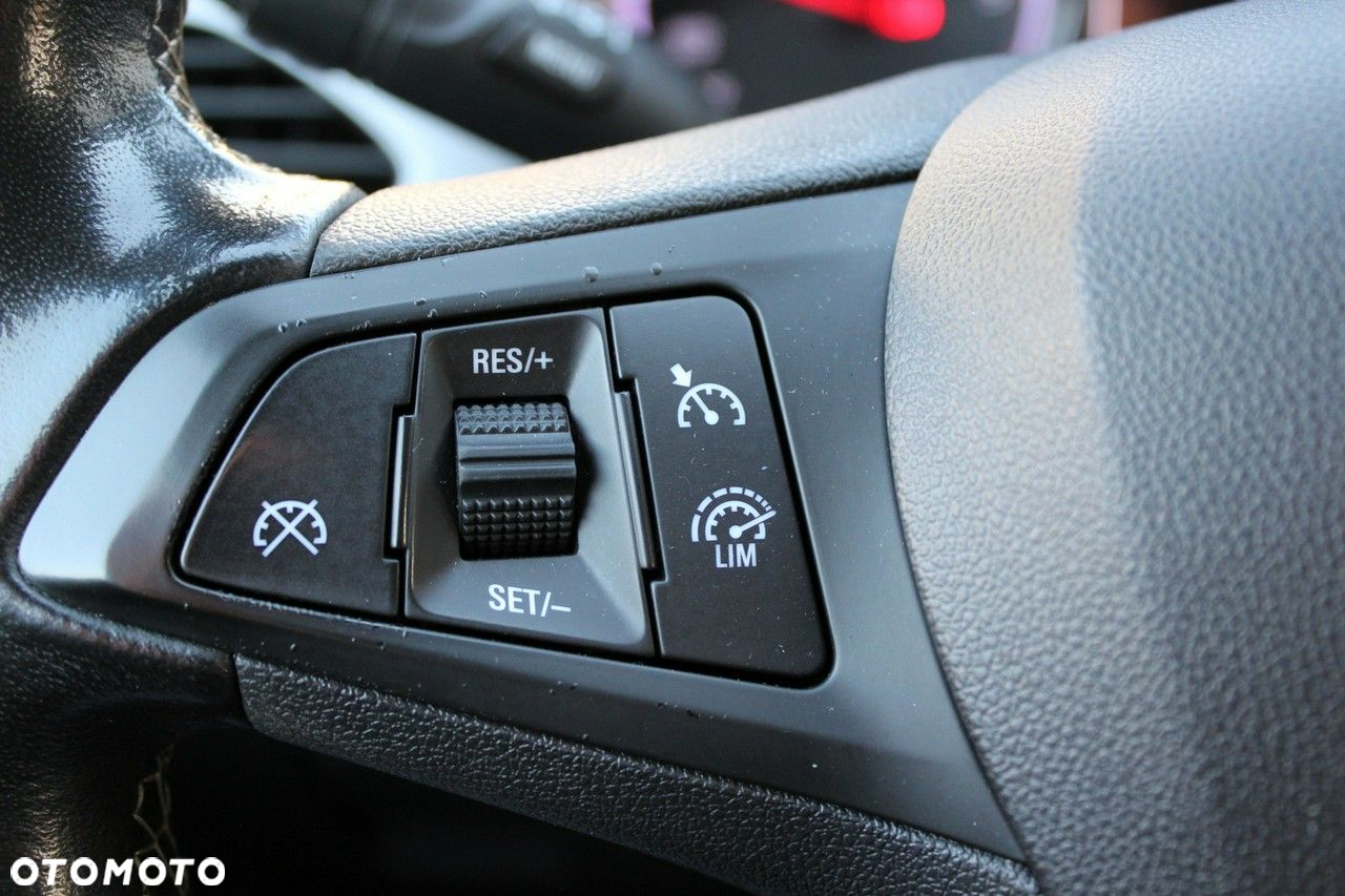 Opel Astra - 20