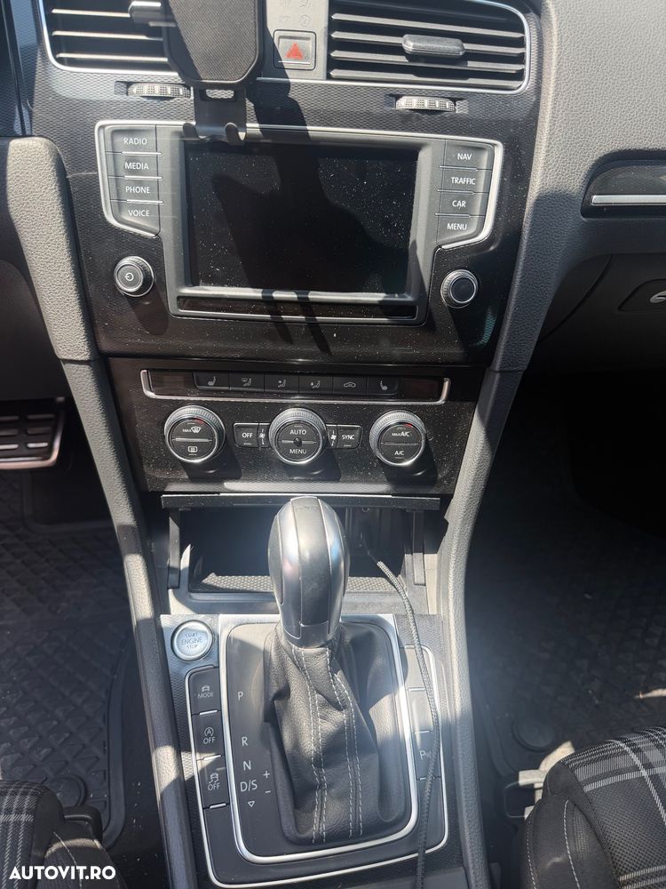 Volkswagen Golf GTD 2.0 TDI SCR DSG - 9