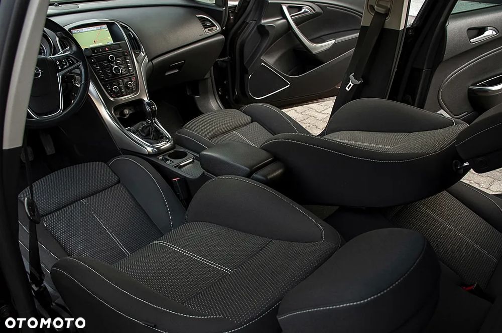 Opel Astra 1.4 Turbo Cosmo - 30