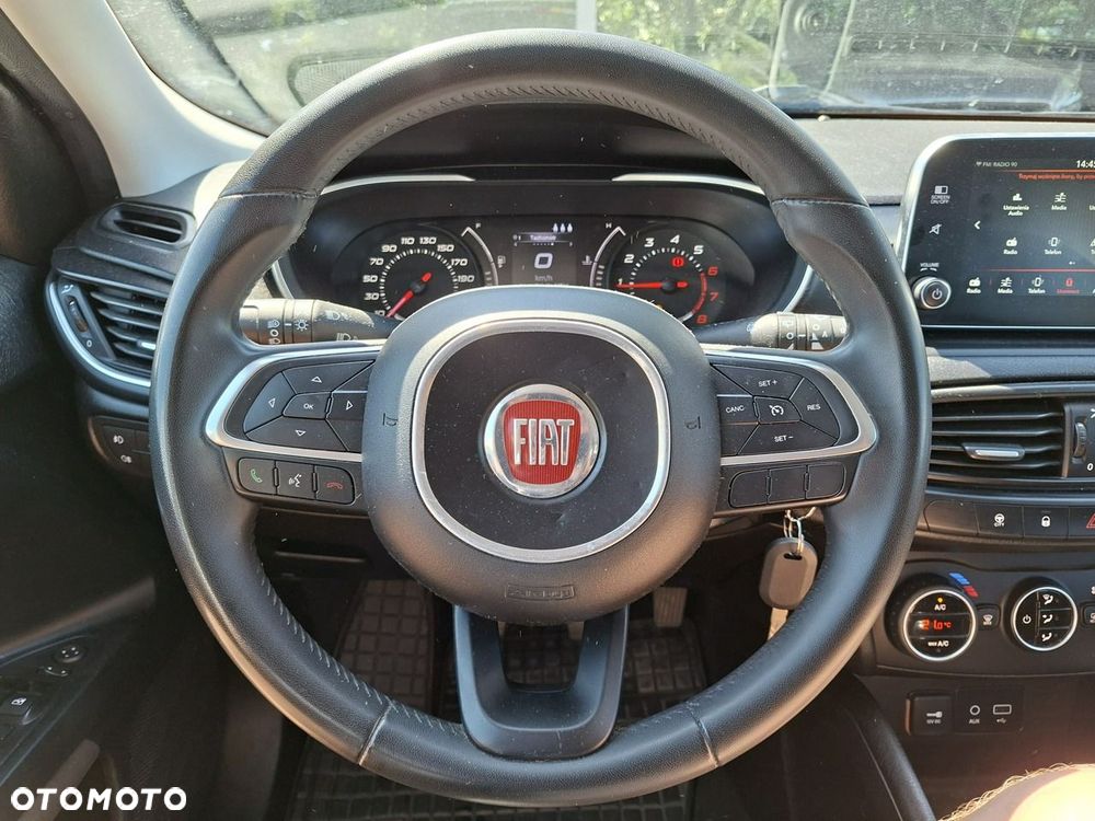 Fiat Tipo 1.4 T-Jet 16v Lounge EU6 - 17
