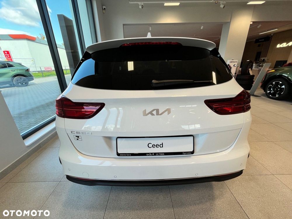 Kia Ceed - 5