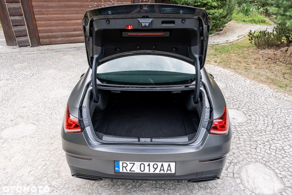 Mercedes-Benz CLA 180 AMG Line 7G-DCT - 18