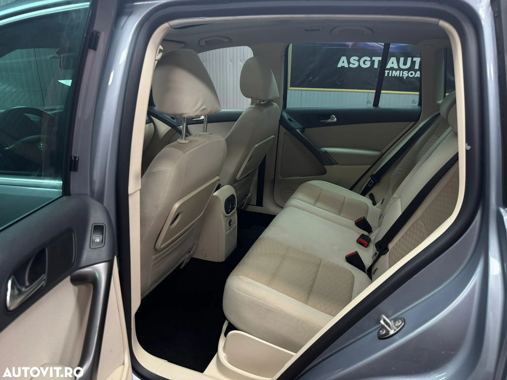 Volkswagen Tiguan - 13