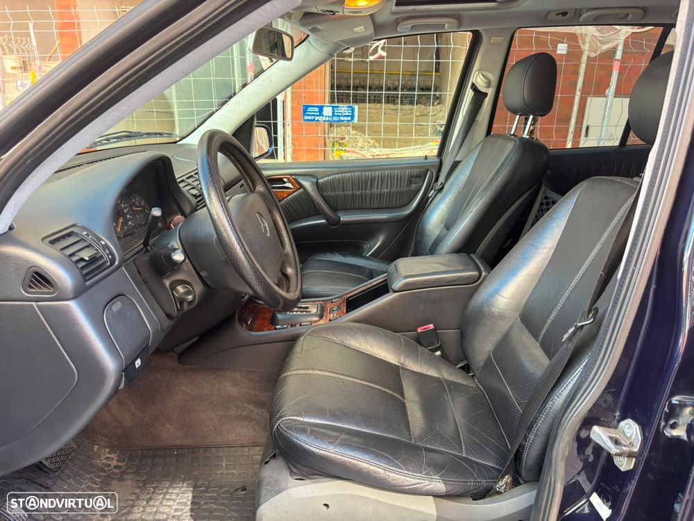 Mercedes-Benz ML 270 - 17