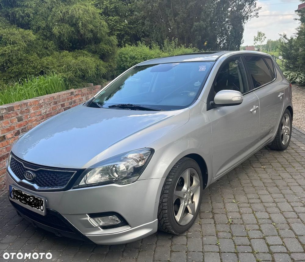 Kia Ceed - 1