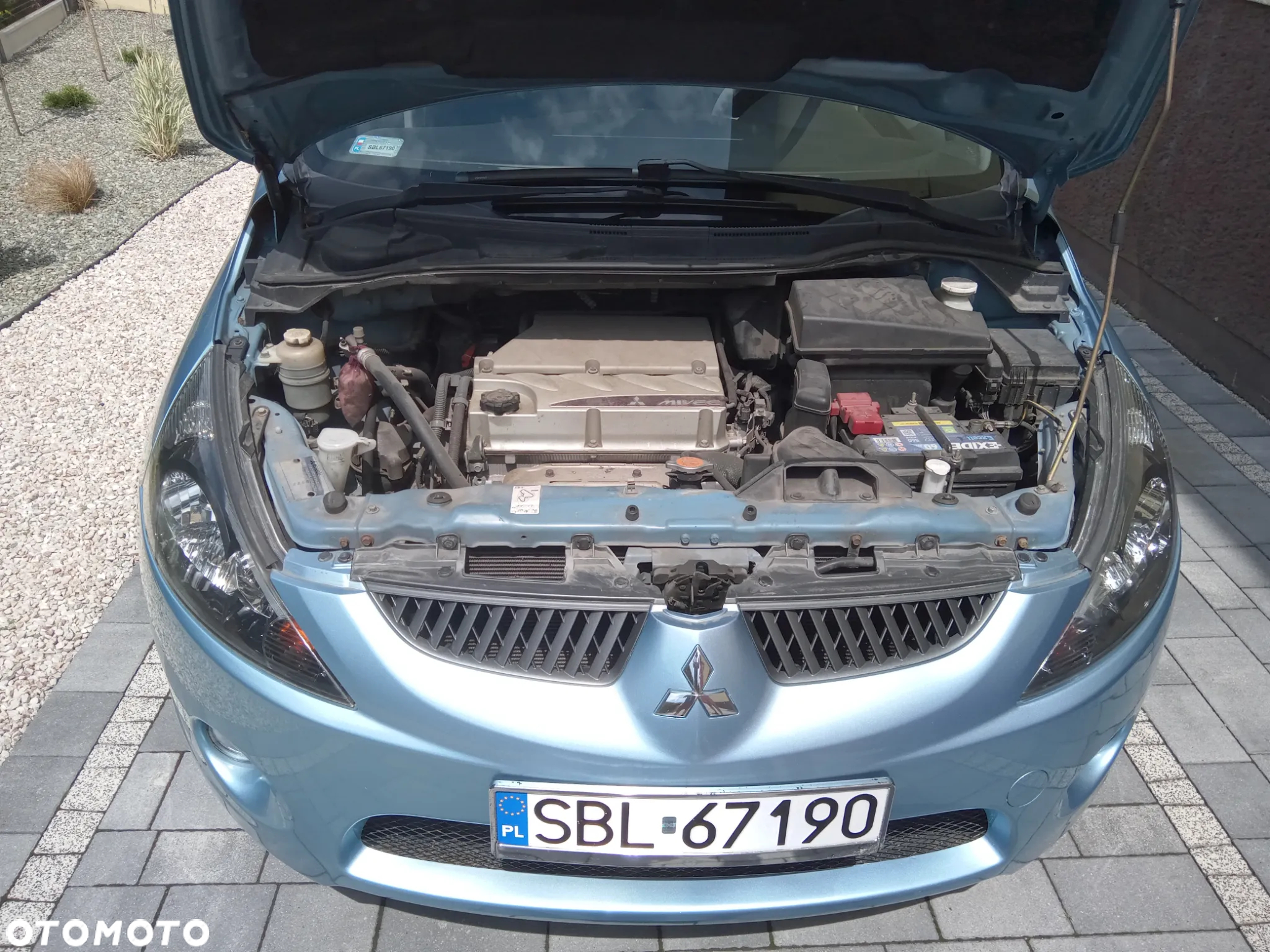 Mitsubishi Grandis - 22
