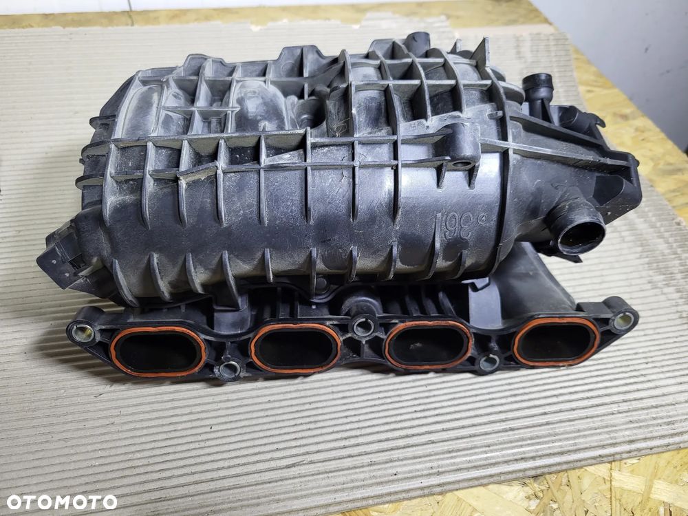 Kolektor ssący 1.6 VTI Peugeot Citroen - 2