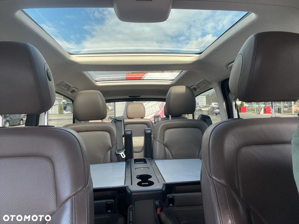 Mercedes-Benz Klasa V 300 d Exclusive 9G-Tronic (d³ugi) - 36