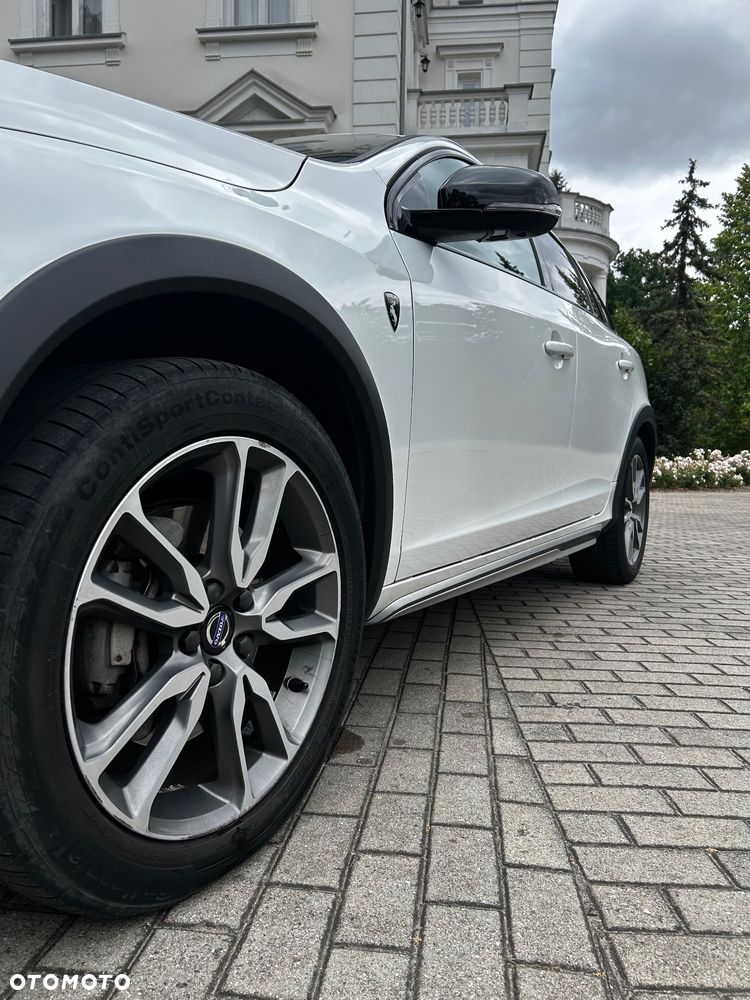 Volvo V60 Cross Country T5 AWD Momentum - 11