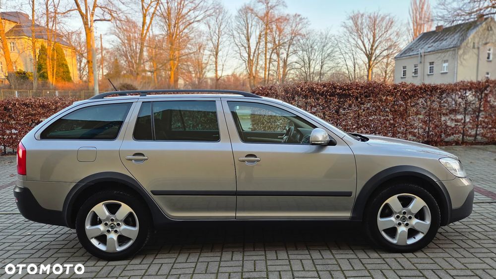 Skoda Octavia 2.0 TDI DPF 4x4 Scout - 8