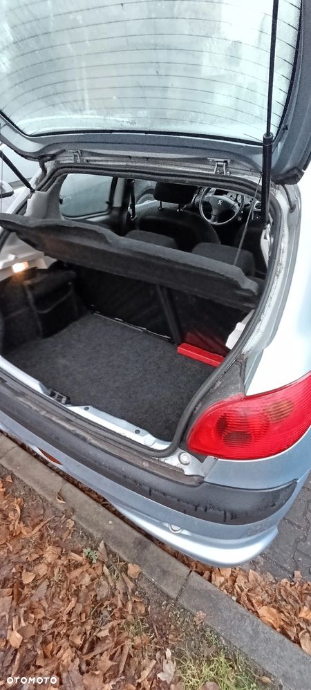 Peugeot 206 - 16