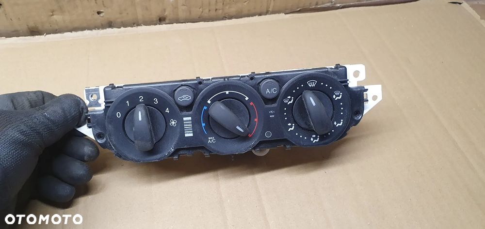 Panel nawiewu klimatyzacji klimy Ford Focus MK2 Lift 7M5T-19980-BD - 1