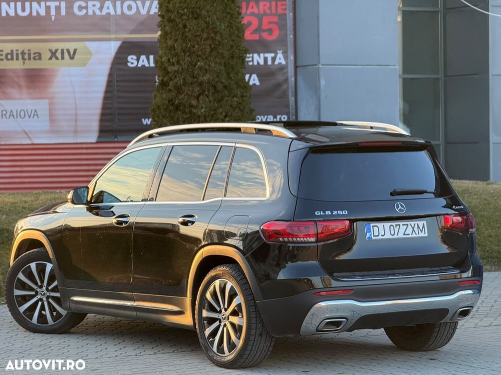 Mercedes-Benz GLB 250 4MATIC 8G-DCT EDITION 2022 - 2