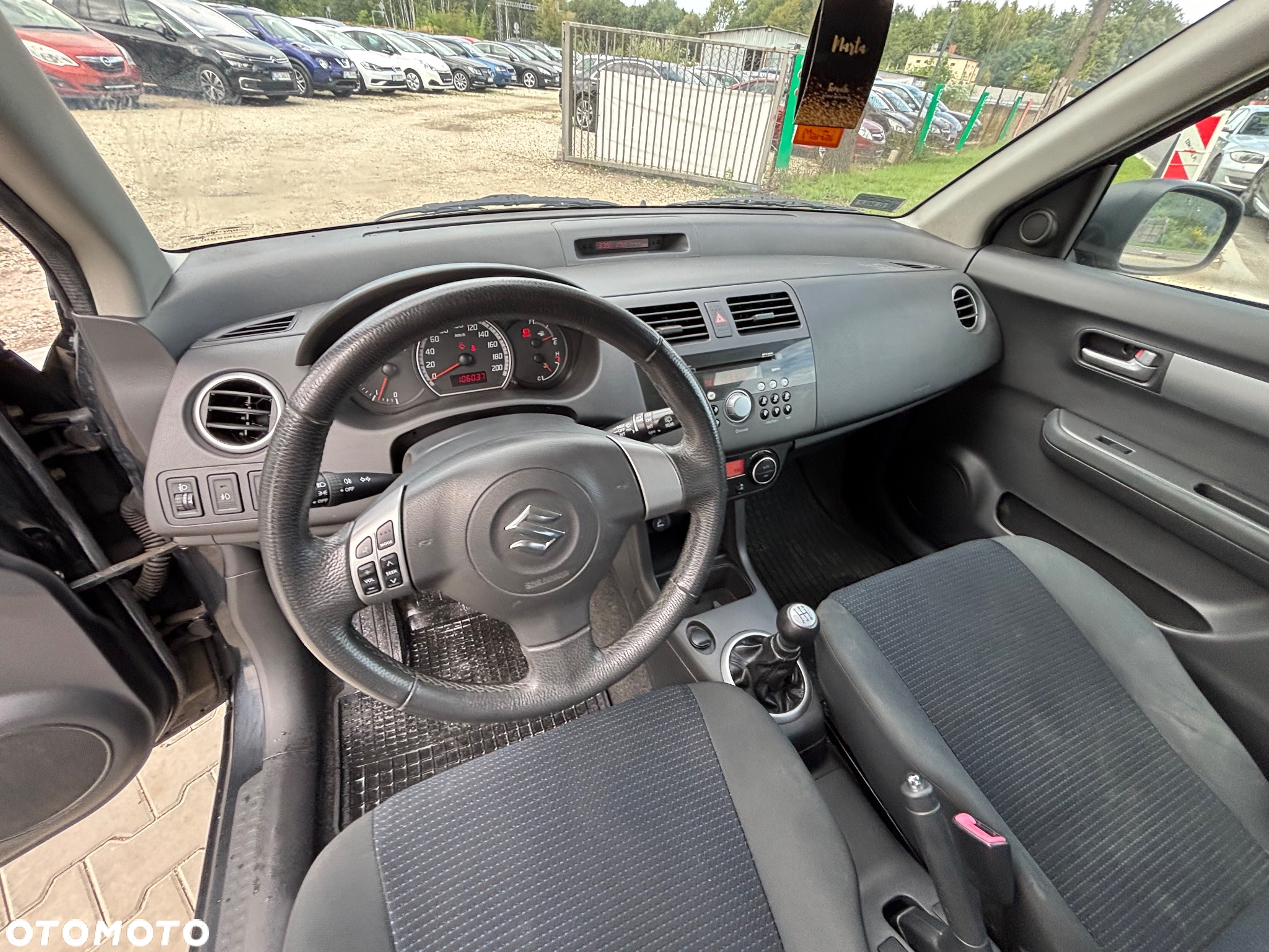 Suzuki Swift 1.3 DDiS 16v GLX DPF - 17