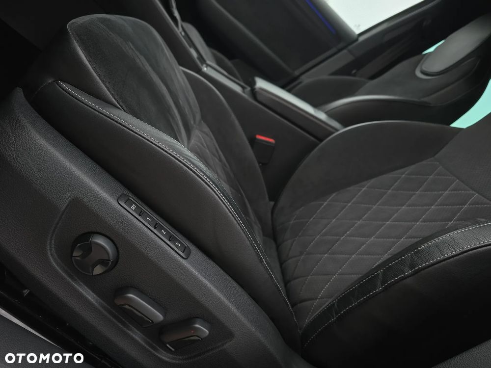 Skoda Superb 2.0 TDI SCR Sportline DSG - 30