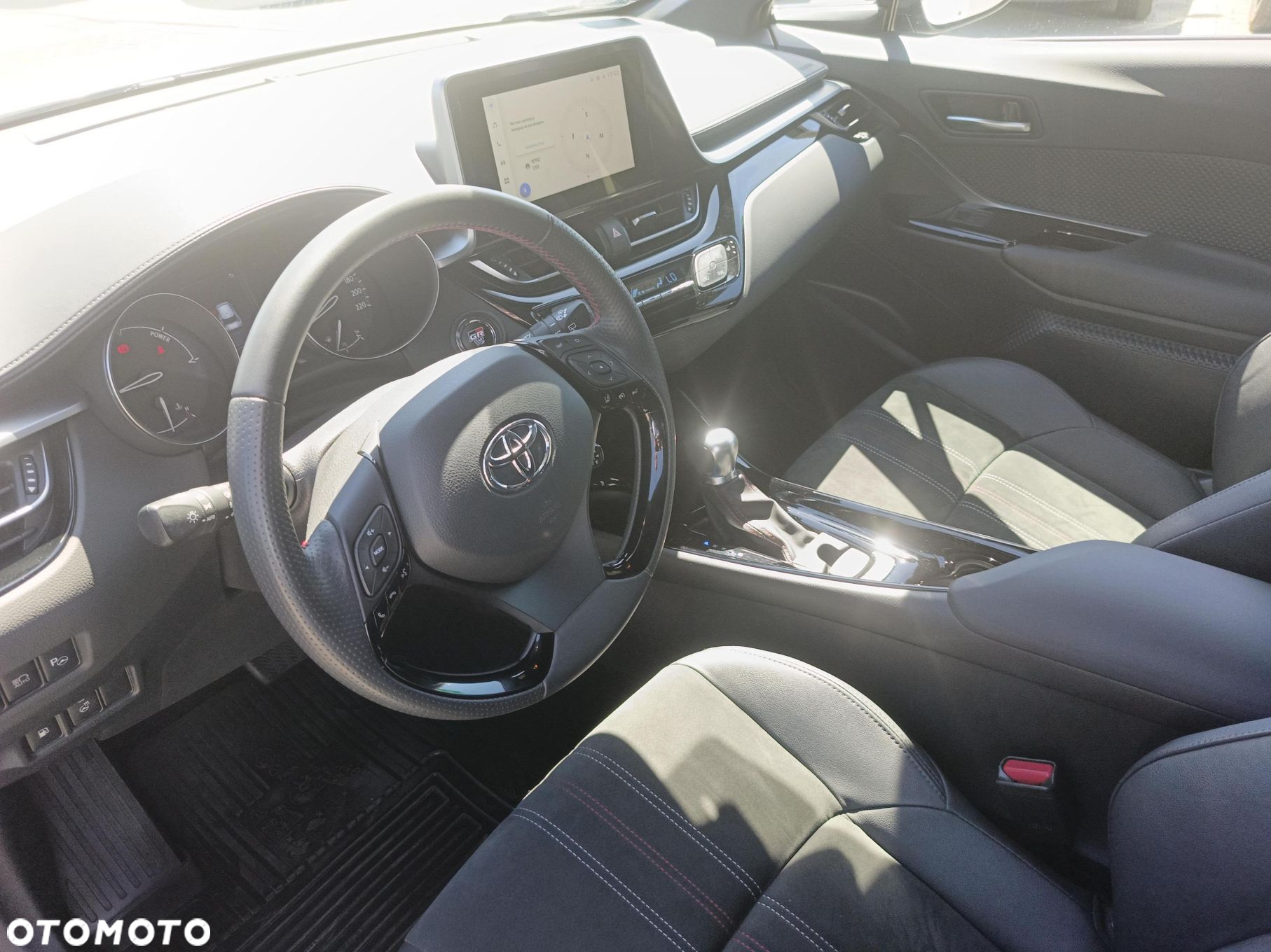 Toyota C-HR - 9