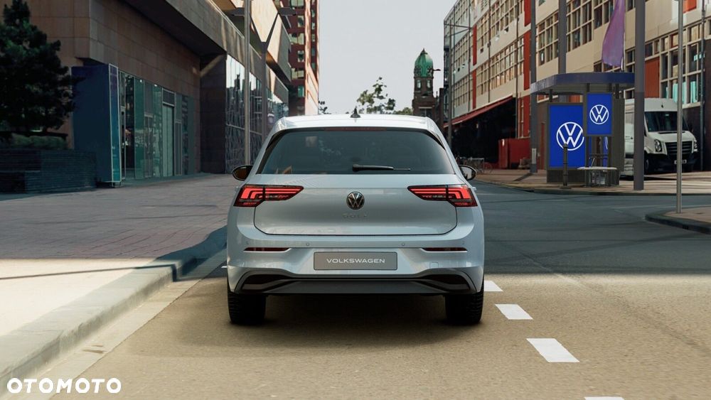 Volkswagen Golf - 10