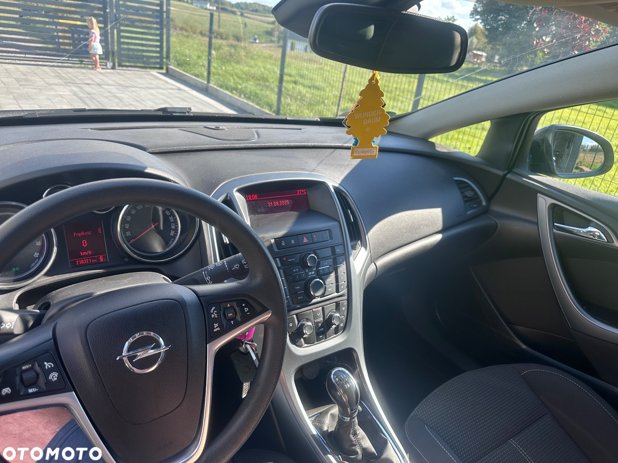 Opel Astra IV GTC 1.4 T Sport S&S - 17