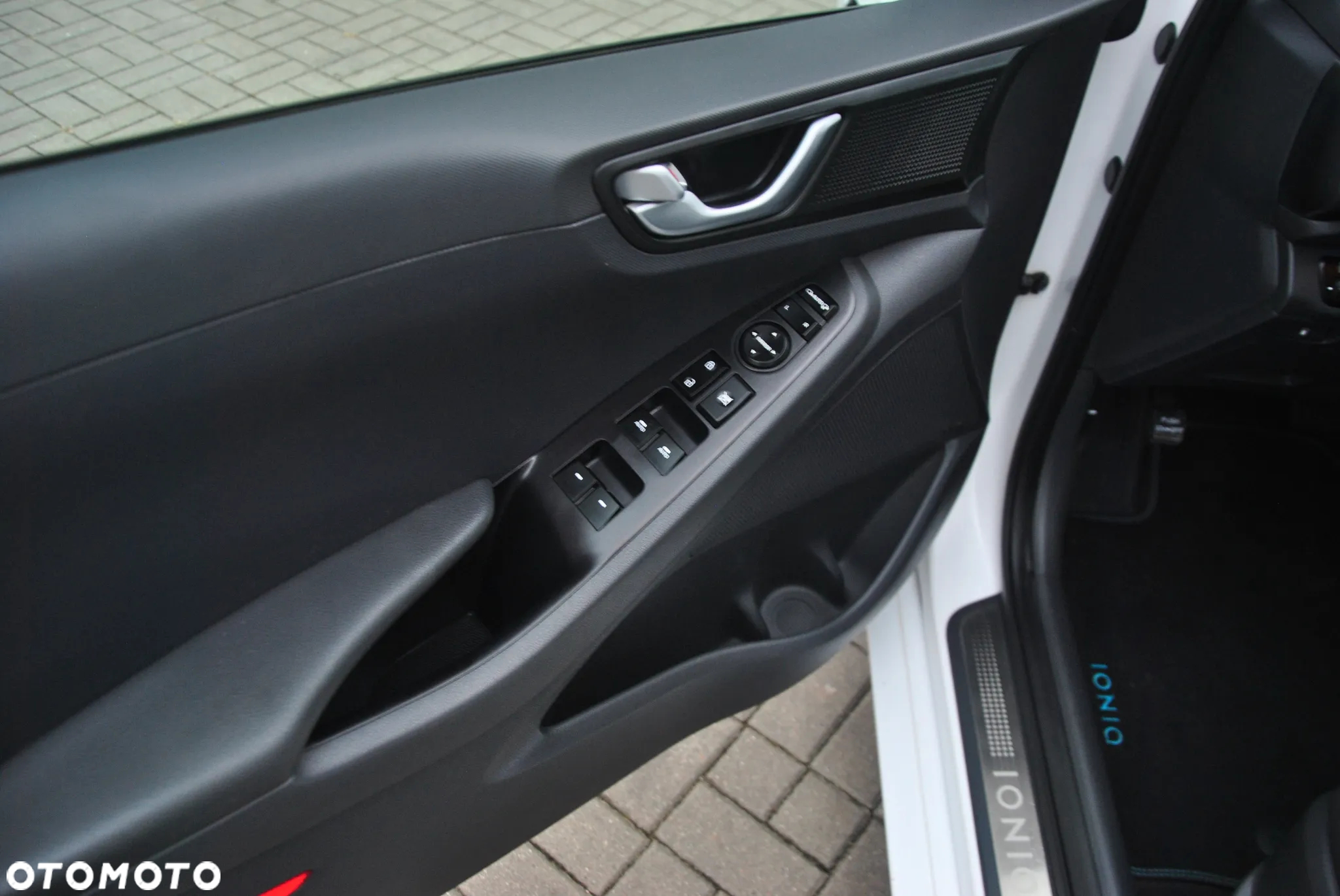 Hyundai IONIQ Hybrid 1.6 GDI Style - 6