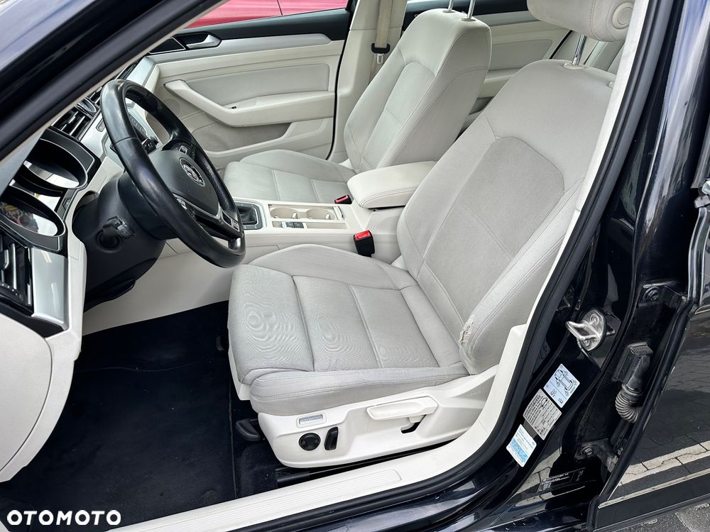 Volkswagen Passat ver-2-0-tdi-bmt-comfortline - 12