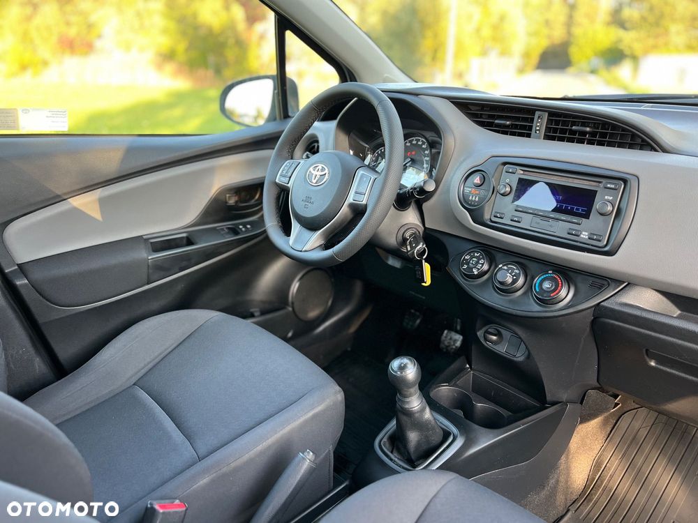 Toyota Yaris - 21