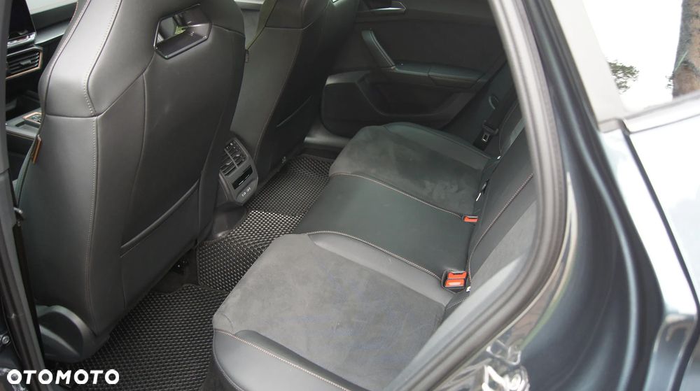 Cupra Formentor 1.5 eTSI mHEV DSG - 12