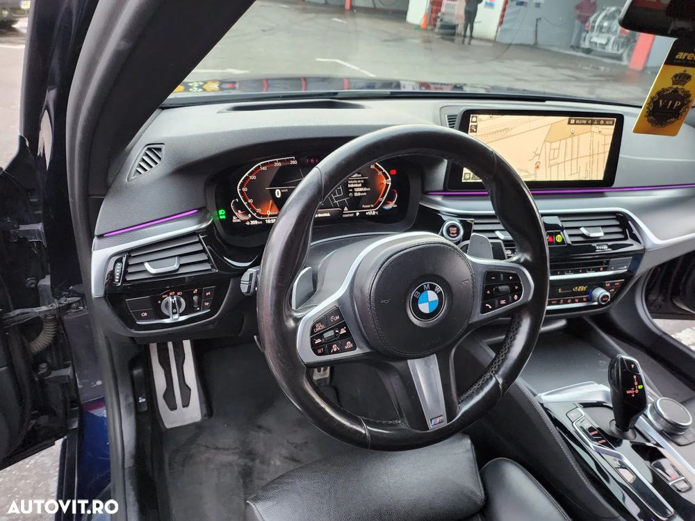 BMW Seria 5 530d xDrive AT MHEV - 15