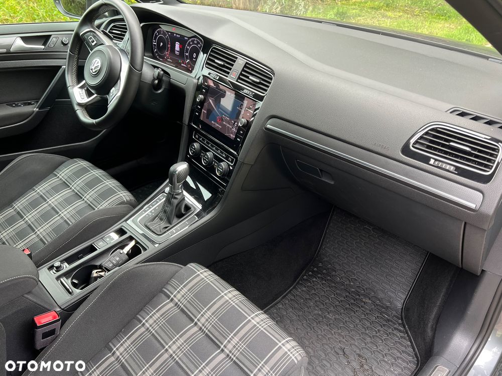 Volkswagen Golf VII 2.0 TDI BMT GTD DSG - 12