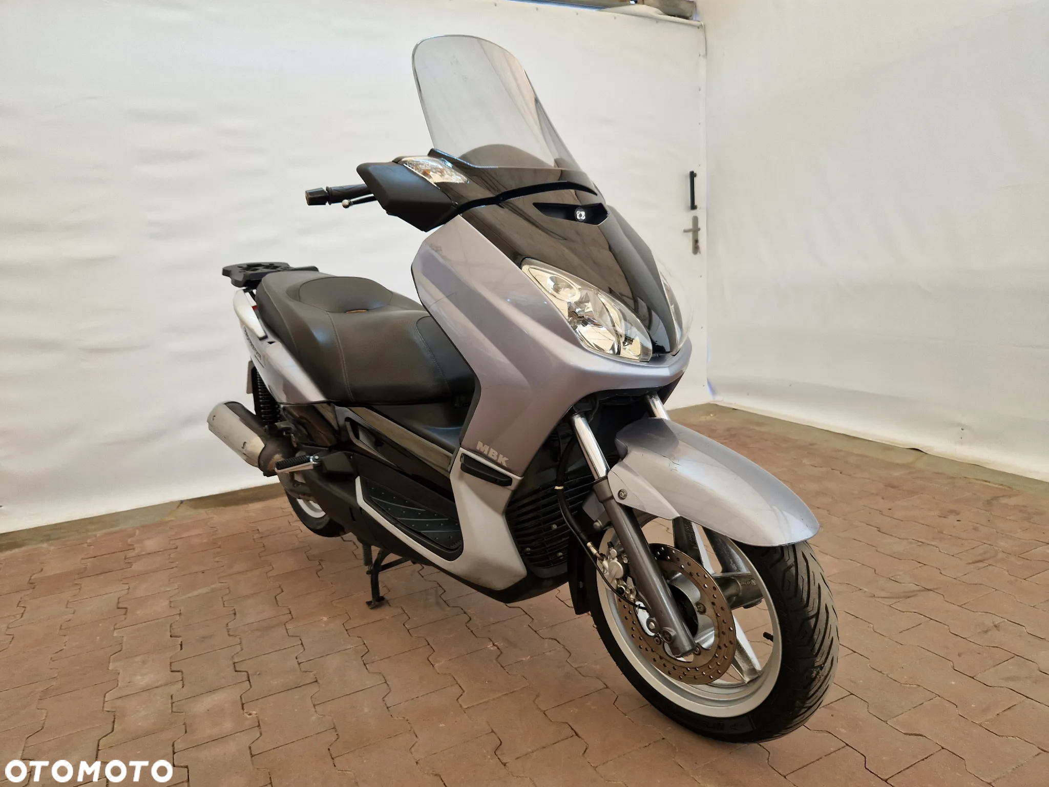 Yamaha X-max - 10