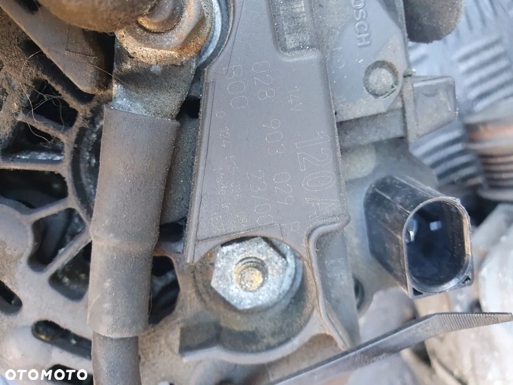 Vw Passat B5 1.9 TDI AJM 115 KM alternator Bosch 120A 028903029B - 3