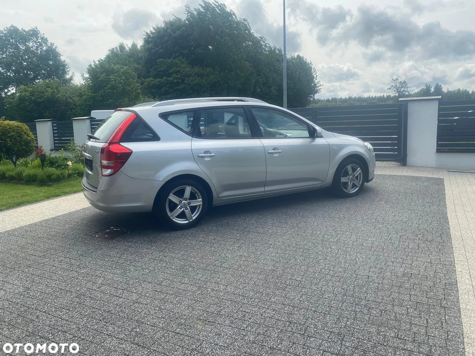 Kia Ceed - 23