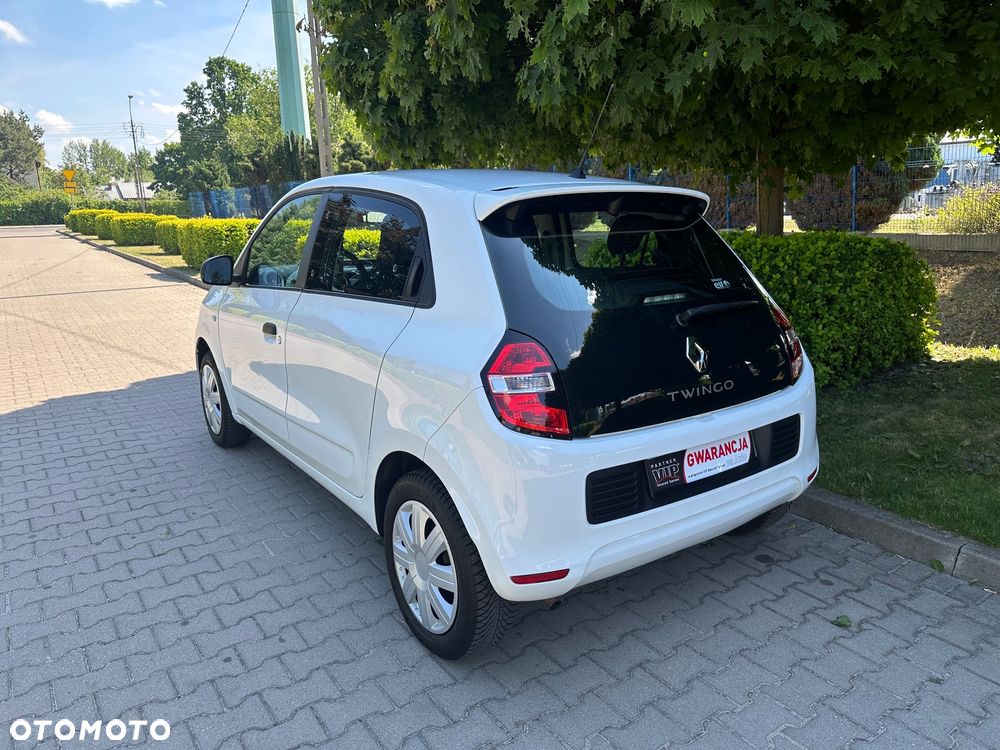 Renault Twingo SCe 70 Liberty - 10