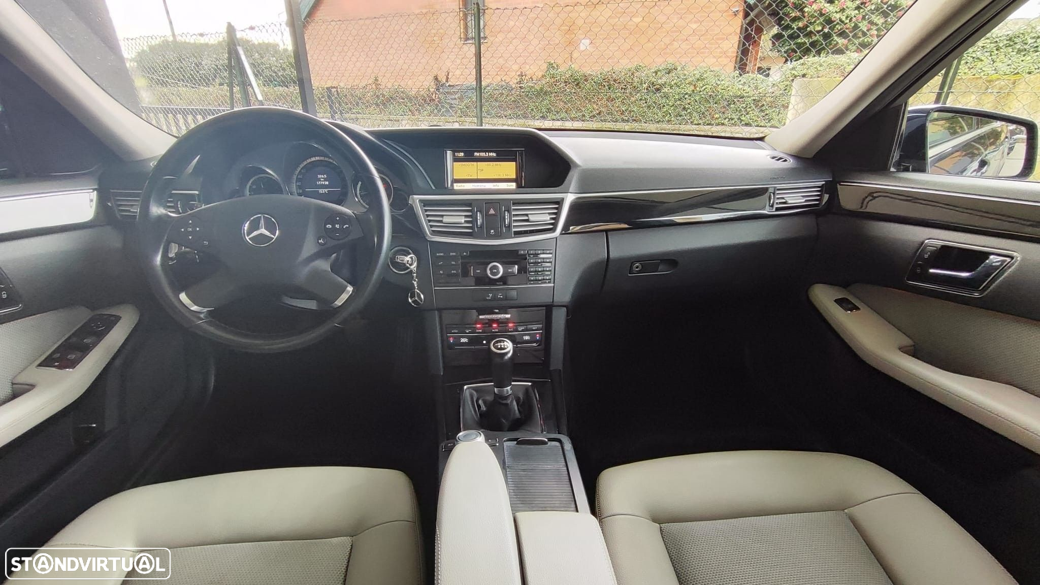 Mercedes-Benz E 220 CDi Avantgarde - 31