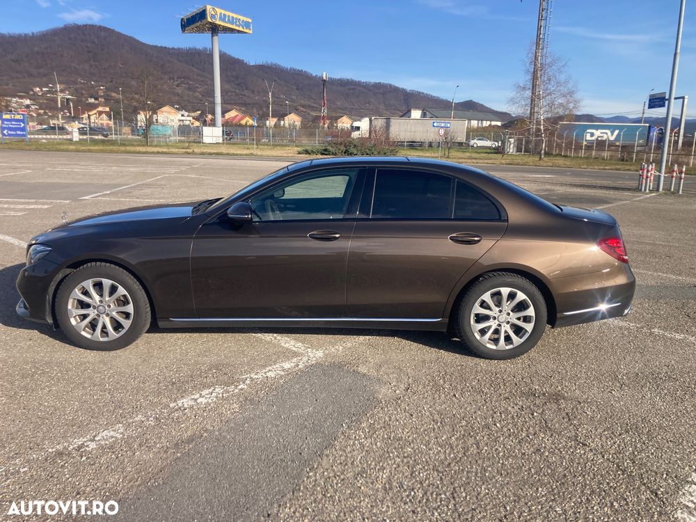 Mercedes-Benz E 220 d 4MATIC Aut. - 3