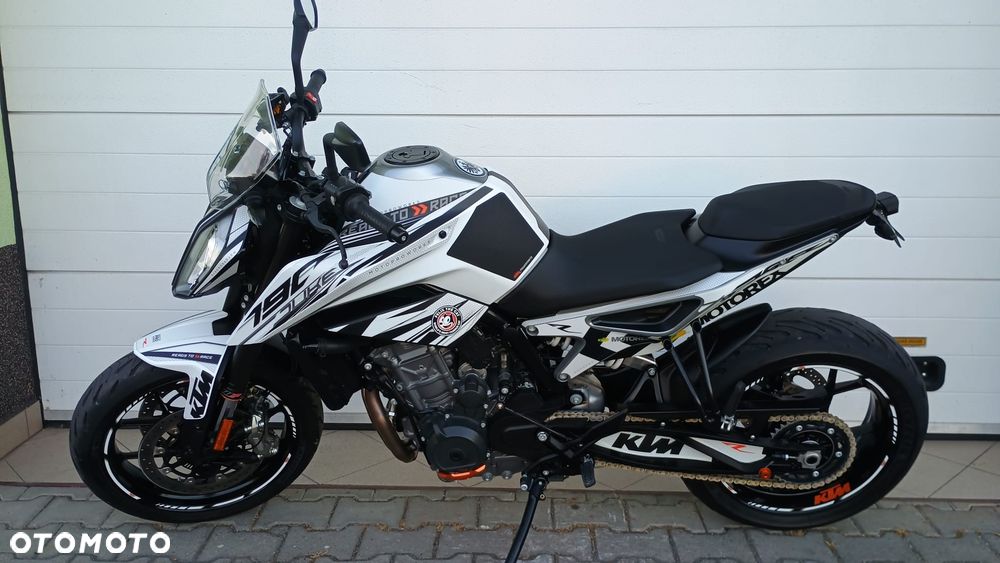 KTM Duke